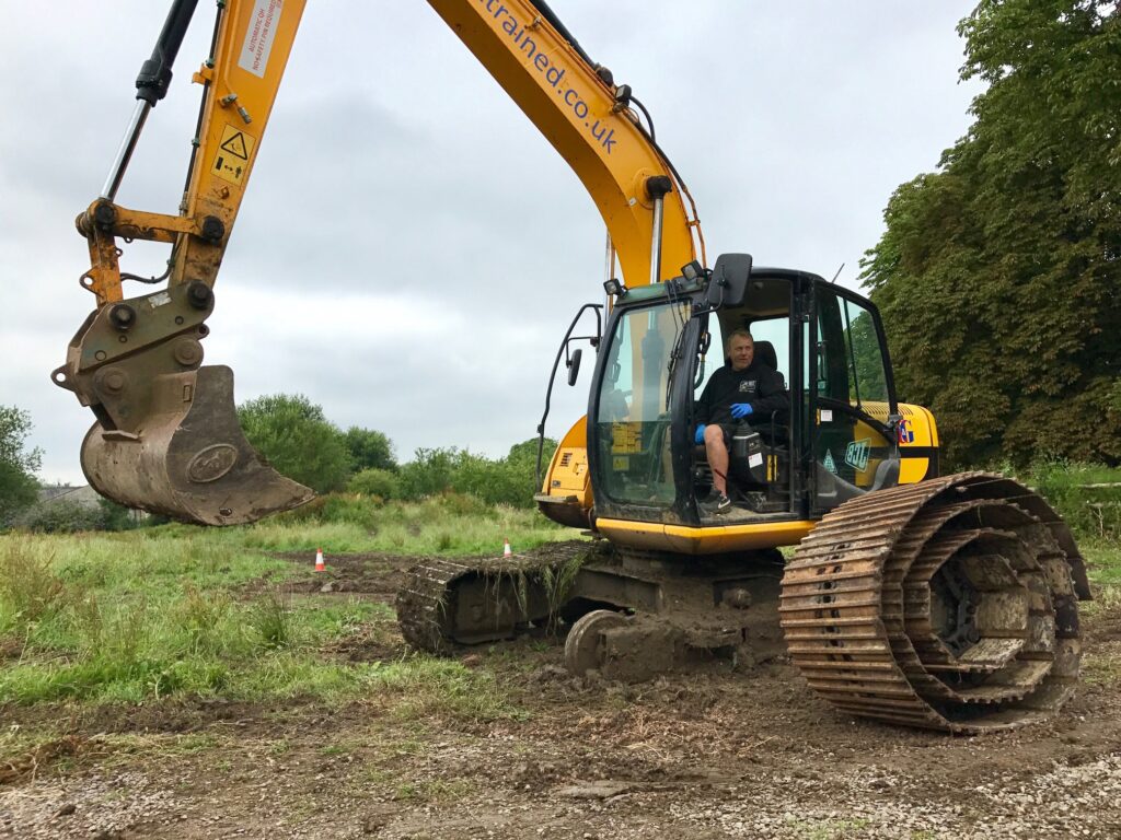 jcb js130 on site