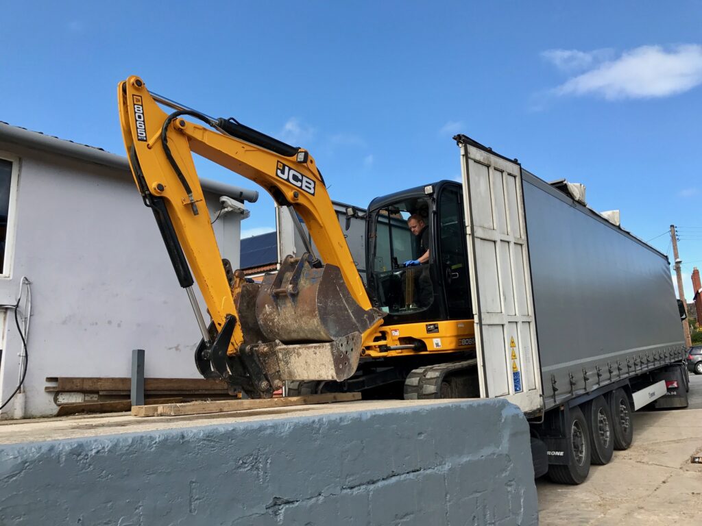 jcb 8064 for sale at jay bee plant sales