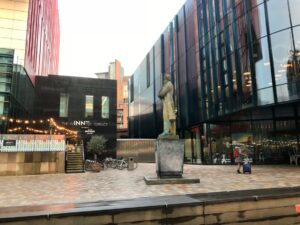 auto trader plant offices in manchester