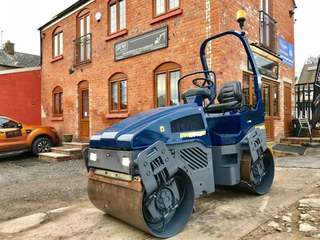 fenton blue bomag bw120ad-4 roller at jay bee plant sales